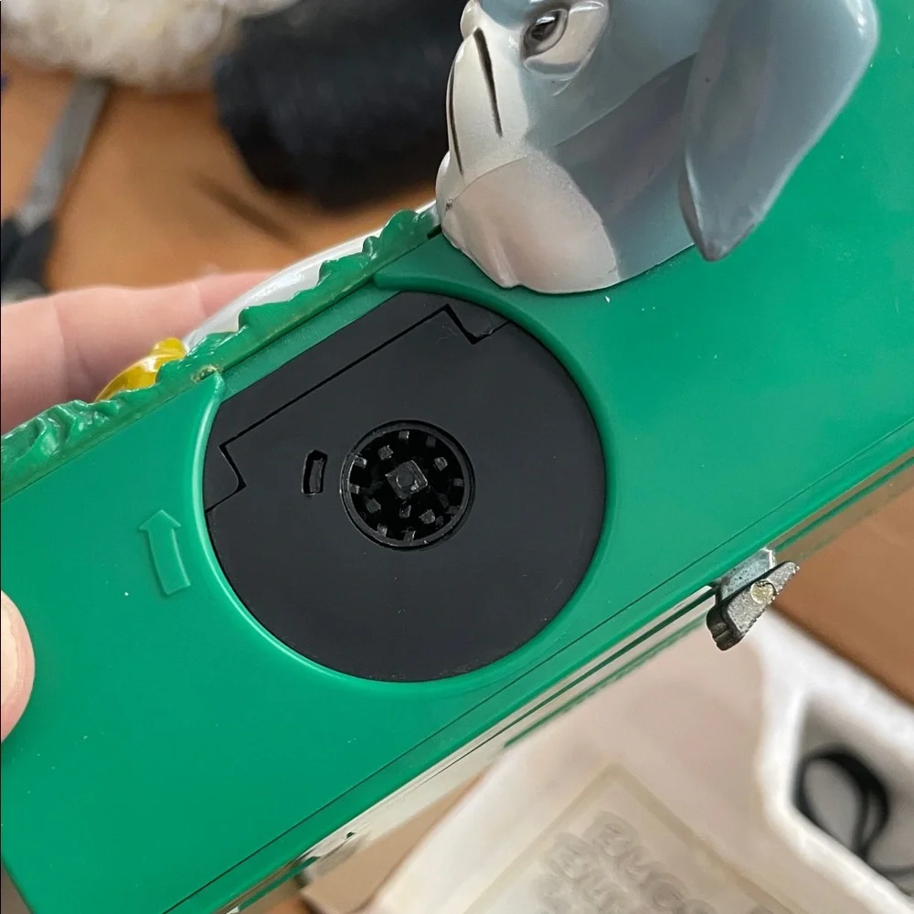 Bugs Bunny Instant Load Camera - Orange/Green Collector Box